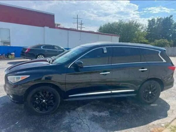 2013 Infiniti JX35 AWD SUV - Image 2
