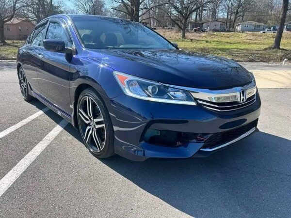 2017 Honda Accord Sport - Image 8